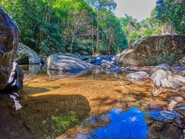 Esta Foto Única Muestra Cascada Salvaje Selva Impresionante Naturaleza También — Foto de Stock