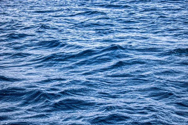 Уникальный Снимок Показывает Вид Бирюзовое Море Которое Становится Темно Синим — стоковое фото