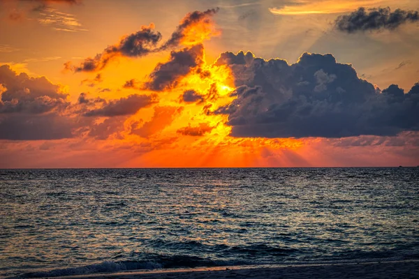 Questa Immagine Unica Mostra Gigantesco Tramonto Alle Maldive Può Facilmente — Foto Stock