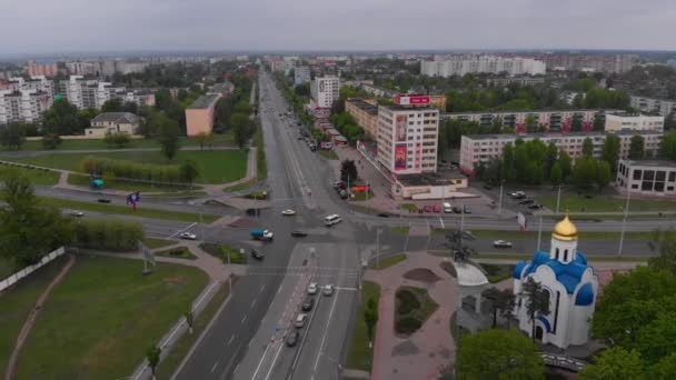 Top Utsikt Över Korsningen Gatorna Staden — Stockvideo