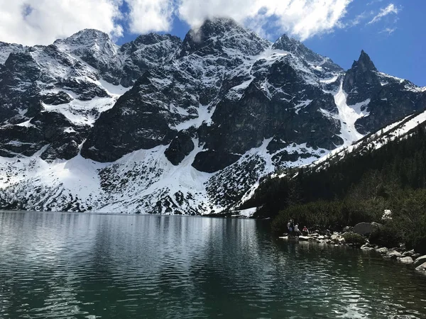 Lago Morskoye Oko en las montañas Tatra —  Fotos de Stock