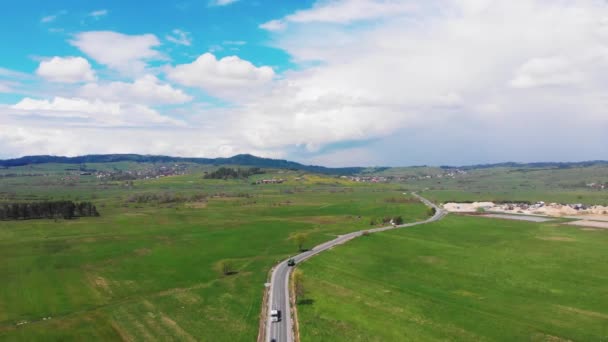 Blick Von Oben Auf Das Dorf Tal Der Tatra — Stockvideo