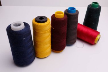 renkli iş parçacıkları-yalıtılmış