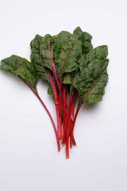 Pancar izole yaprakları