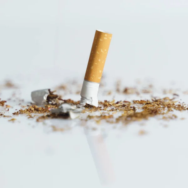 Concept Medicine Fight Smoking Cigarette Butt Quenched Tobacco White Reflective — Foto Stock