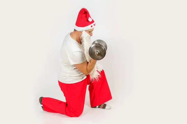 Weihnachten Und Neujahr Der Weihnachtsmann Übt Sich Fitness Trainiert Mit — Stockfoto