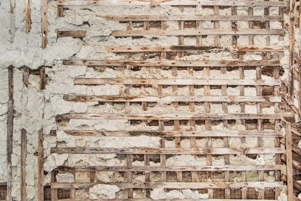 Old Wooden Wall Peeling Plaster Visible Shing — Stock Photo, Image