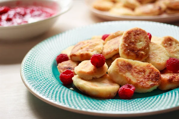 Traditional Russian Dessert Syrniki Fresh Raspberries Blue Plate — Stock Photo, Image