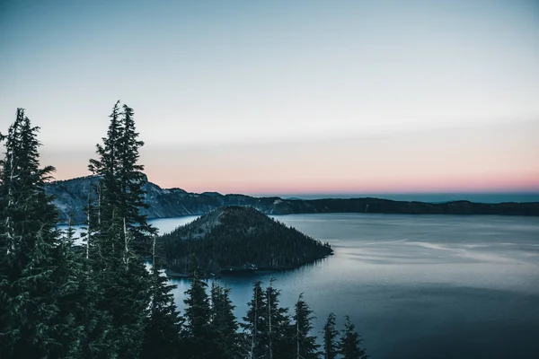 Krater Gölü Ulusal Parkı