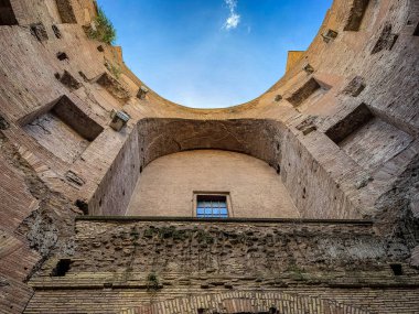 Eski mimariye bakmak