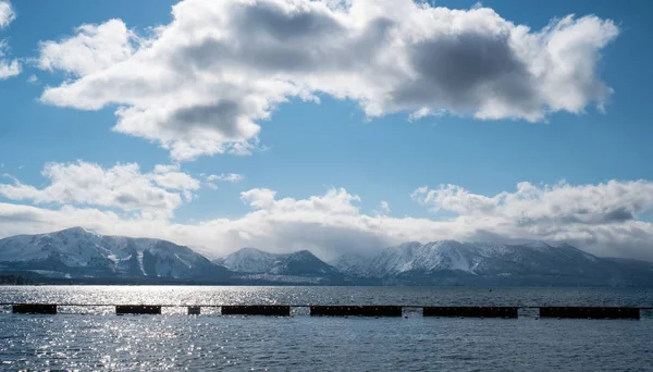 Danau Tahoe dari pantai — Stok Foto