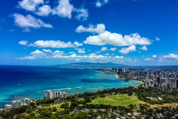 Waikiki desde la parte superior de la cabeza de diamante — Foto de Stock