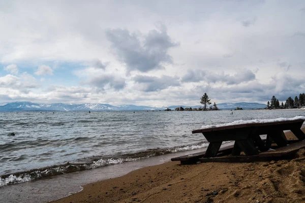 Danau Tahoe di musim dingin — Stok Foto