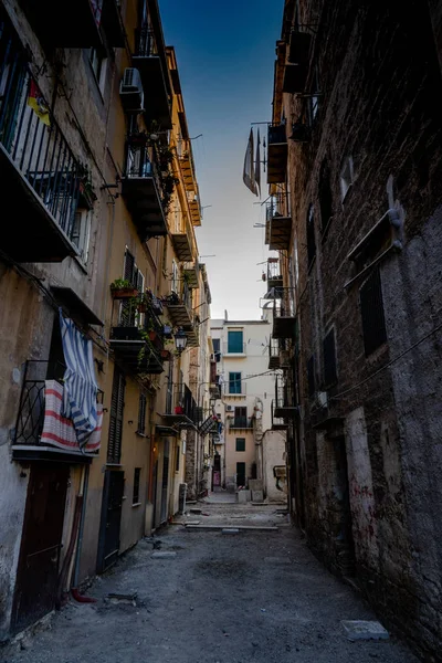 Vista desde la calle de Palermo Italia — Foto de Stock