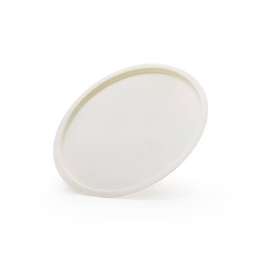 Kırpma yolu ile izole arka plan üzerinde Coaster. Kupanızı veya bardağınızı korumak için plastik plaka.