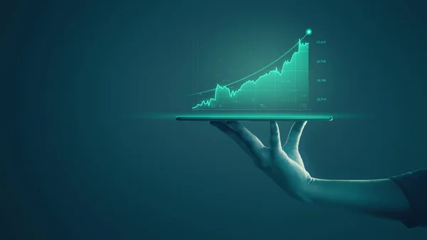 Empresário Segurando Tablet Mostrando Gráficos Holográficos Estatísticas Mercado Ações Ganhar — Fotografia de Stock
