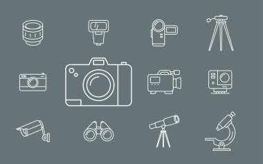 Kamera simgeleri ayarlanır - Site veya arayüz için Fotoğraf ve Video Ekipmanları vektör anahat sembolleri