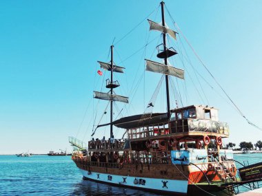 Türk Mersin Denizi'nde yolcu gemisi