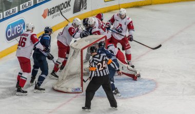 Buz hokeyi oyunu, oyuncular, hakem