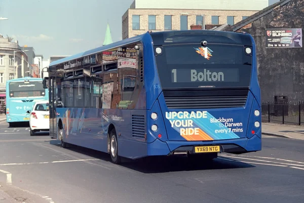 Bolton Reino Unido Junio 2020 Autobús Ruta Hacia Centro Ciudad — Foto de Stock