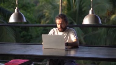 Ortak çalışma dizüstü çalışma uzaktan çalışma