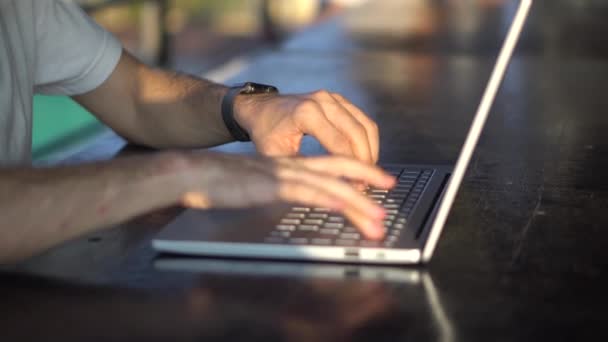 Coworking laptop arbejde fjernarbejde – Stock-video