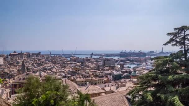 Veduta aerea di Genova Skyline, Italia, Lanterna Punto di riferimento, Liguria, Cityscape Old Town hyperlapse — Video Stock