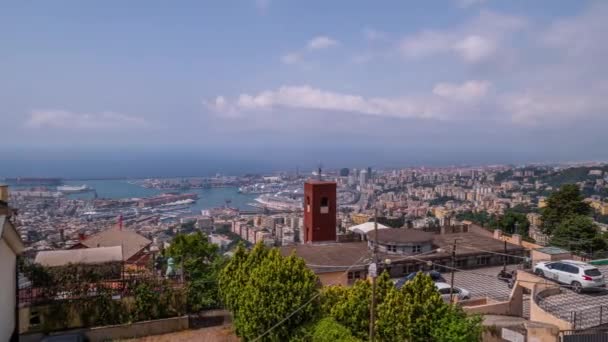 Veduta aerea di Genova Skyline, Italia, Lanterna Punto di riferimento, Liguria, Cityscape Old Town hyperlapse — Video Stock