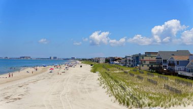 Virginia Plajı, ABD - 29 Haziran 2020 Sıcak bir yaz günü sahili manzarası