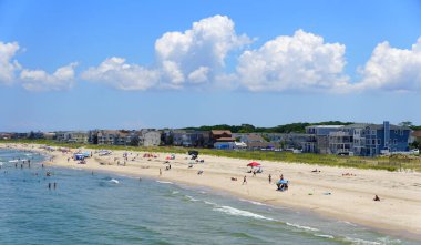 Virginia Plajı, ABD - 29 Haziran 2020 Sıcak bir yaz günü sahili manzarası