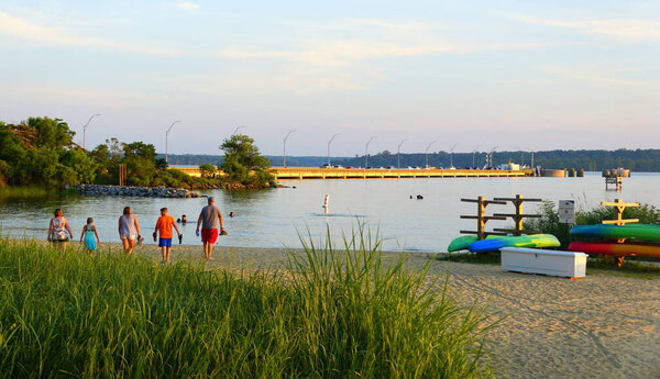 Джеймстаун-Бич (штат Вирджиния, США) - 28 июня 2020 года.
