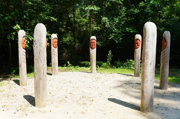 Virginia July 2020 Jamestown Settlement Totem Poles Powhatan Indian Village — Stock Photo, Image