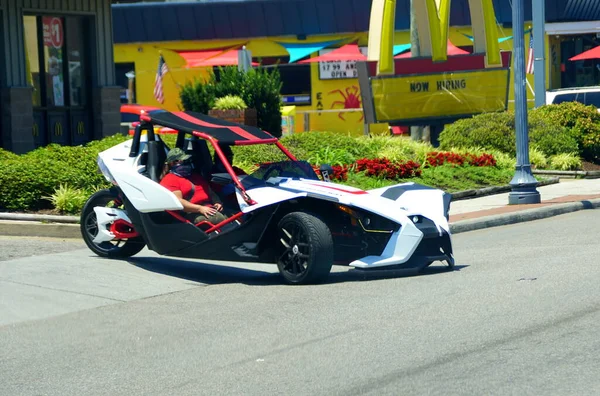 Virginia Beach Usa Června 2020 Tříkolové Motorové Vozidlo Polaris Slingshot — Stock fotografie