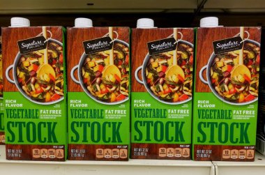 Wilmington, Delaware, ABD - 10 Eylül 2020 - Yağ serbest sebze suyu Signature Select tarafından pişirilmek üzere