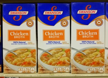 Wilmington, Delaware, ABD - 10 Eylül 2020 Swanson 'ın pişirdiği tavuk çorbası