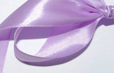 pastel renkler leylak mor atlas ribon yay
