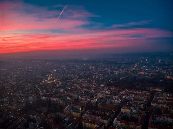Letecký pohled na pražskou televizní věž — Stock fotografie