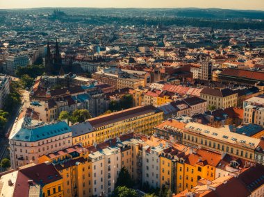 prag namesti miru meydanının havadan görünümü