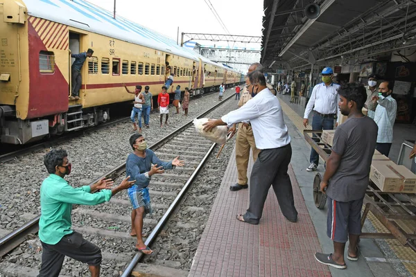 Burdwan West Bengal India 2020 Lavoratori Migranti Bloccati Altri Stati — Foto Stock