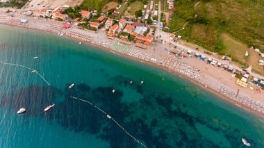 Harika bir plaj tesisi görünümünü açılır.