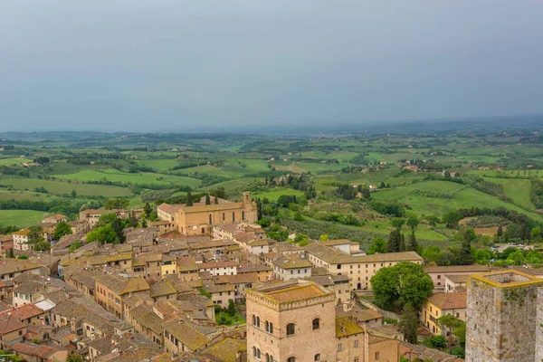 Aboe Ortaçağ şehir merkezine muhteşem şehir ve ülke göster.