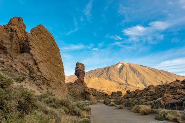 Muhteşem lav formları birçok şekil ve boyutlarda volkanik aktivite sonucunda,