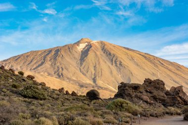 Muhteşem lav formları birçok şekil ve boyutlarda volkanik aktivite sonucunda,