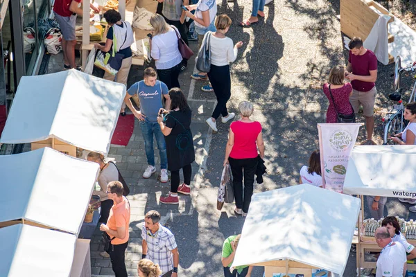 Ljubljana, Slovenia - September 13: Official opening of Zero waste store Rifuzl, on September 13 in Ljubljana, Slovenia — Stock Photo, Image