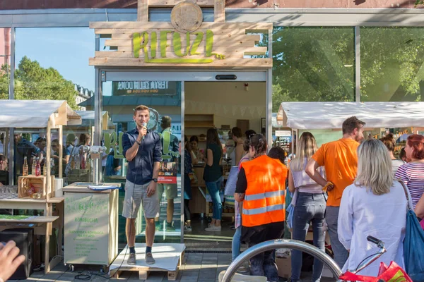 Ljubljana, Slovenia - September 13: Official opening of Zero waste store Rifuzl, on September 13 in Ljubljana, Slovenia — Stock Photo, Image