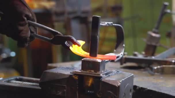 Man Forging Metal Part Factory — Stock Video