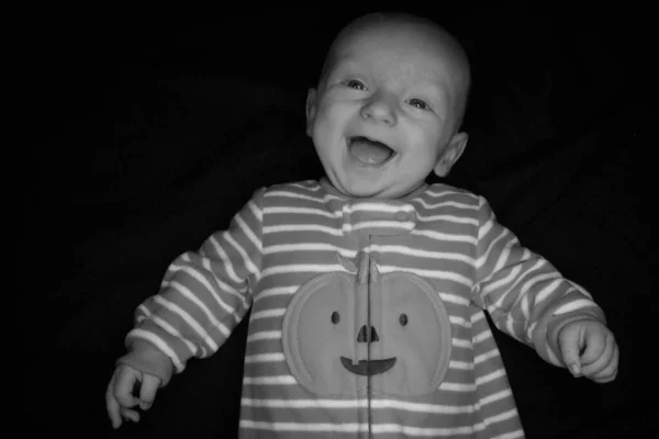 Baby Hayden on Black at Three Months Old — Stock Photo, Image