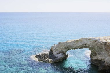 Kayadan Aşk Köprüsü