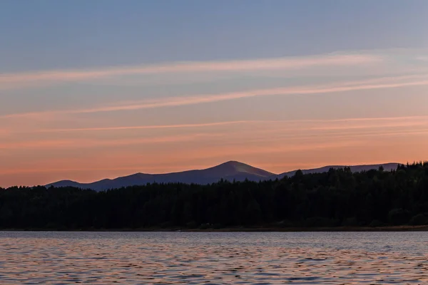 Beautiful sunset scene at the lake. Vlasina lake, Serbia — Stock Photo, Image