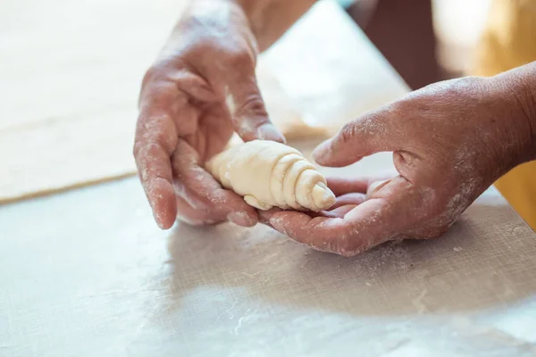 Female Hands Rolling Dough Rolls Process Making Croissant Rolls — Stock Photo, Image